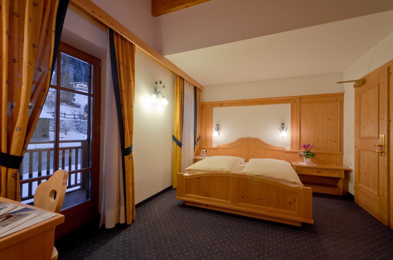 Hotel Al Viel B&B Canazei Exteriér fotografie